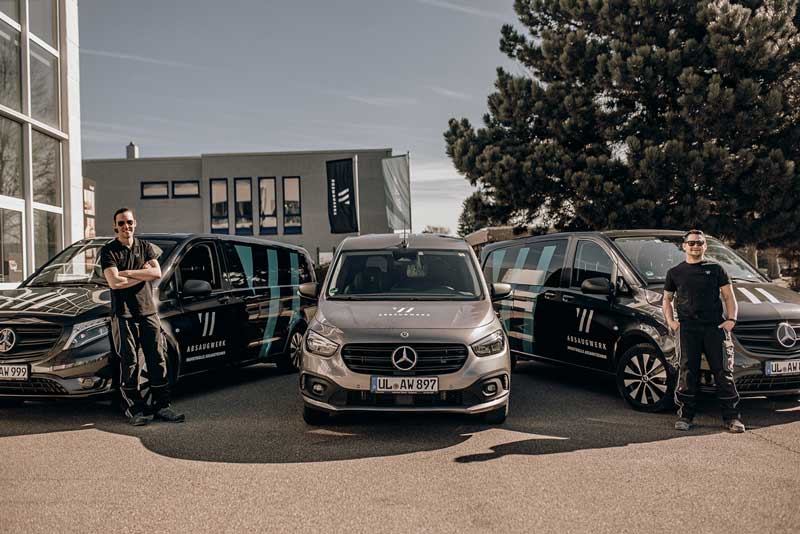 Mercedes Flotte Serviceautos für Montage von Absaugwerk